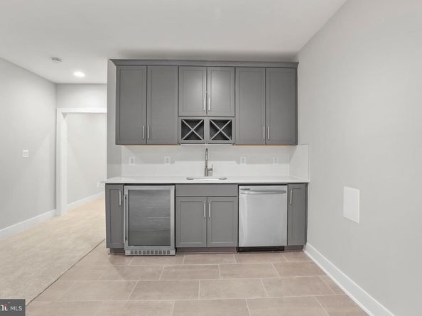 613 Upham Place NW, Vienna VA 22180