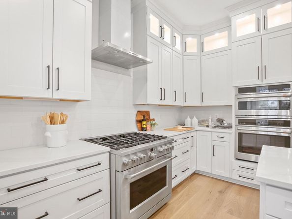 613 Upham Place NW, Vienna VA 22180