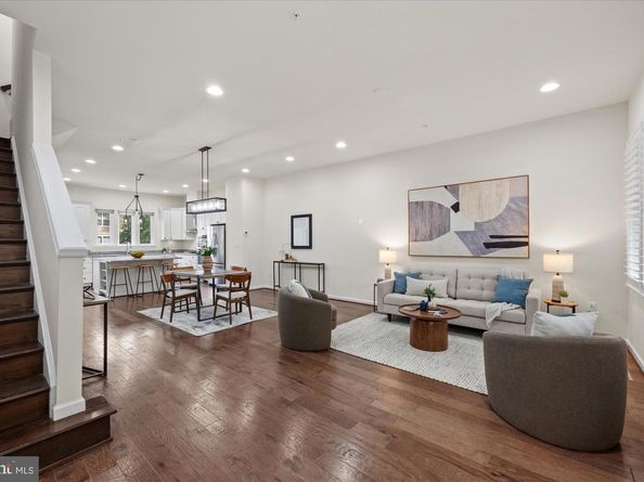 130 Cambria Walk, Alexandria VA 22304