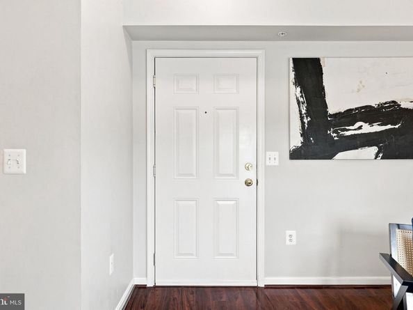 2912 17TH Street S 302, Arlington VA 22204