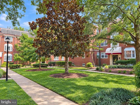 2103 N Scott Street 84, Arlington VA 22209