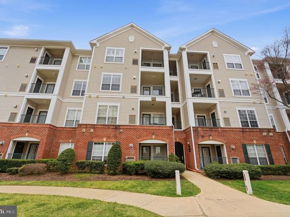 4854 Eisenhower Avenue 351, Alexandria VA 22304