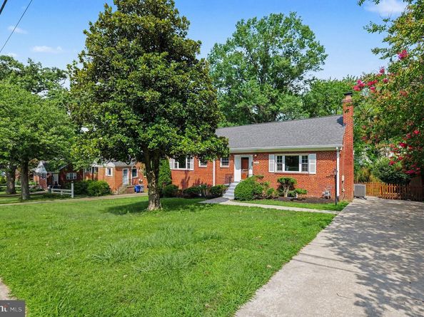 3058 Hazelton Street, Falls Church VA 22044