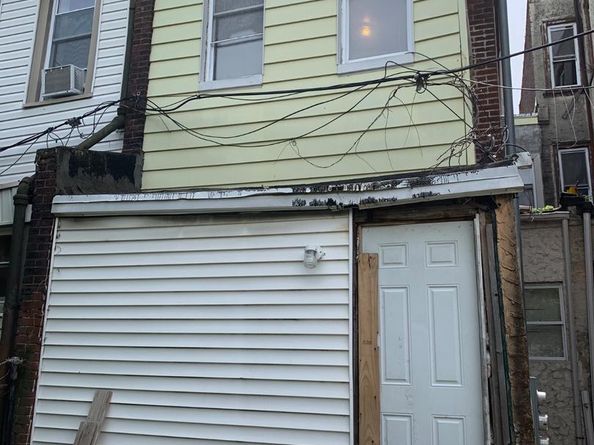 731 W Erie Avenue, Philadelphia PA 19140