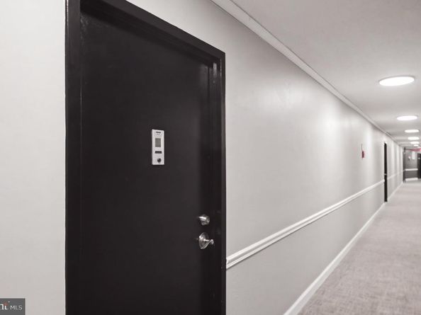 2500 N Van Dorn Street 1206, Alexandria VA 22302