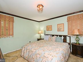 8906 Alicia Street, Philadelphia PA 19115