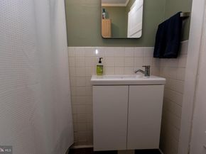 206 Sheas Terrace, Ardmore PA 19003