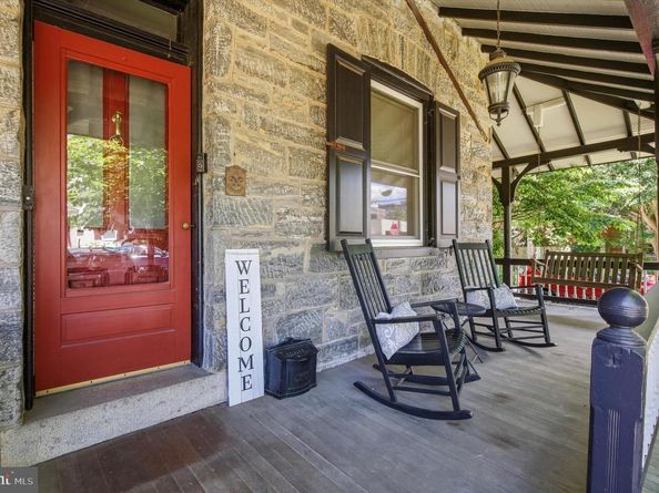50 W Highland Avenue, Philadelphia PA 19118