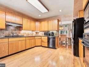 75 Toll Drive, Southampton PA 18966