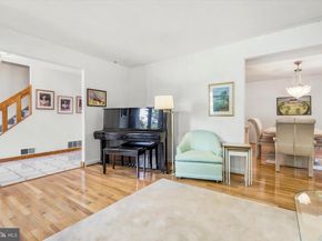 75 Toll Drive, Southampton PA 18966