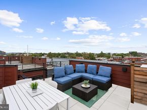 733 8TH Street SE 304, Washington DC 20003