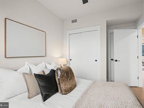733 8TH Street SE 304, Washington DC 20003