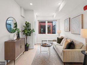 733 8TH Street SE 304, Washington DC 20003