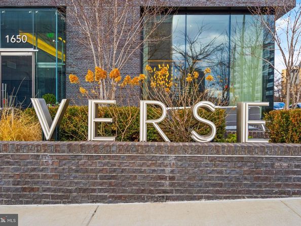 1650 Silver Hill Drive 1807, Mclean VA 22102