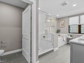 4574 Riverside Way, Philadelphia PA 19127