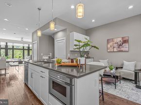 4574 Riverside Way, Philadelphia PA 19127