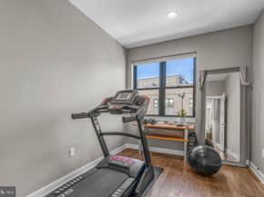 4574 Riverside Way, Philadelphia PA 19127