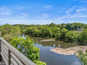 4574 Riverside Way, Philadelphia PA 19127