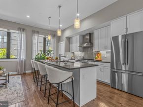 4574 Riverside Way, Philadelphia PA 19127