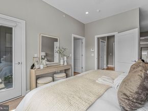 4574 Riverside Way, Philadelphia PA 19127
