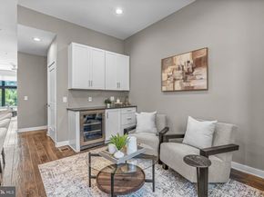 4574 Riverside Way, Philadelphia PA 19127