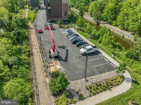 4574 Riverside Way, Philadelphia PA 19127