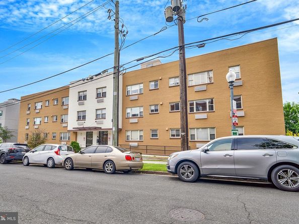 738 Longfellow Street NW 206, Washington DC 20011
