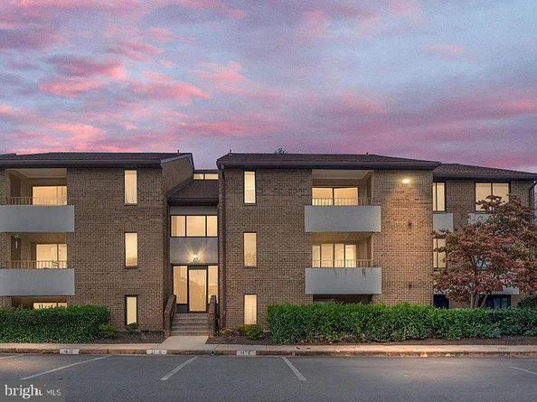 511 Florida Avenue 101, Herndon VA 20170