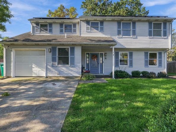 4 Rue Court, Fallsington PA 19054