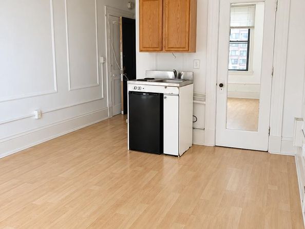 1324 Locust Street 1120, Philadelphia PA 19107