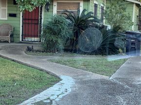 4305 Los Angeles Street, Houston TX 77026