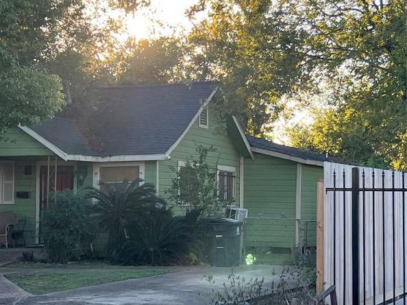 4305 Los Angeles Street, Houston TX 77026