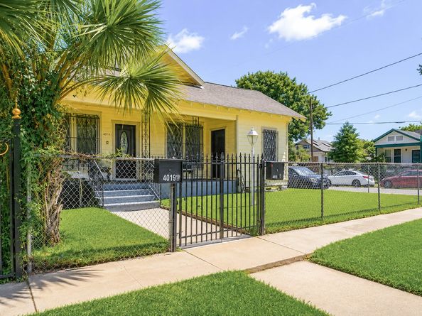 4019 Garrow Street, Houston TX 77003