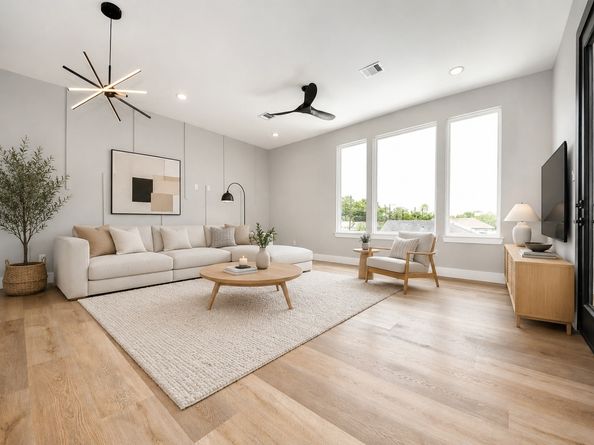2204 Carr Street, Houston TX 77026