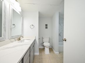 8427 Hearth Drive Drive 2, Houston TX 77054