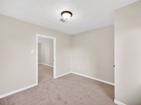 4918 Los Angeles Street, Houston TX 77026