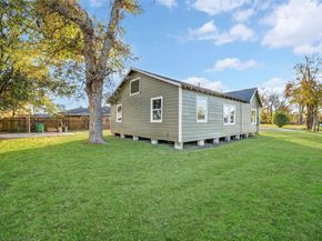 4918 Los Angeles Street, Houston TX 77026