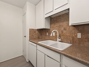 10049 Westpark Drive 116, Houston TX 77042