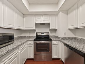 2818 S Bartell Drive 25, Houston TX 77054