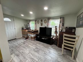 5526 Bunte Street, Houston TX 77026