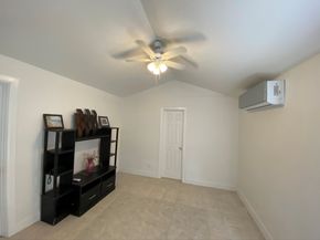 8341 Detroit Street, Houston TX 77017