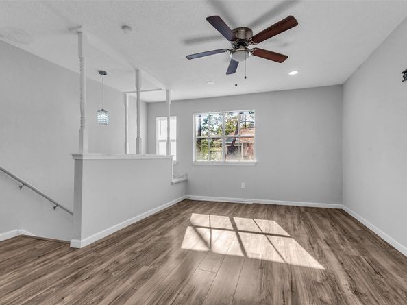 7402 Alabonson Road 301, Houston TX 77088