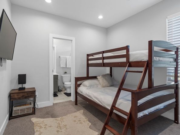 622 Janisch Road F, Houston TX 77018