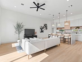 5507 Hershe Street, Houston TX 77020