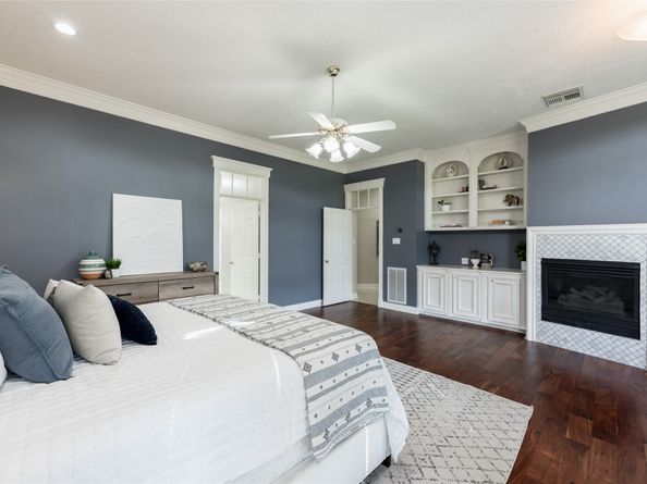 81 The Oval Street, Sugar Land TX 77479