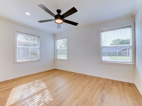 1806 Gardenia Drive, Houston TX 77018