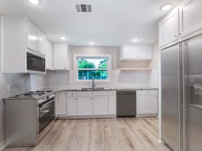 5858 Beldart Street, Houston TX 77033