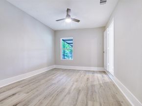 5858 Beldart Street, Houston TX 77033