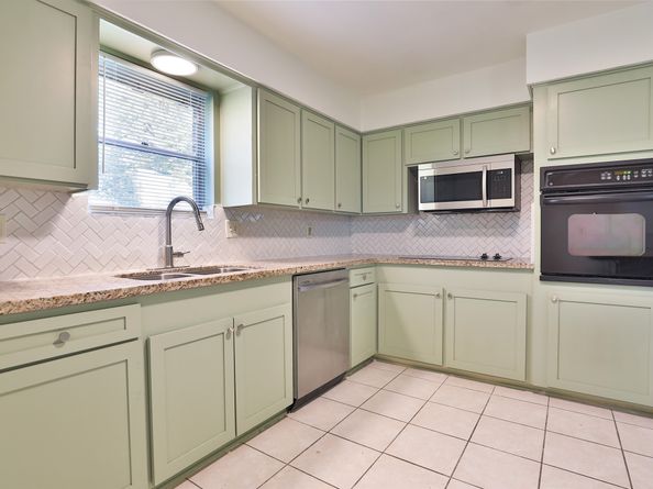 606 Venice Street, Sugar Land TX 77478