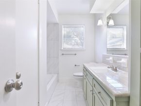 606 Venice Street, Sugar Land TX 77478